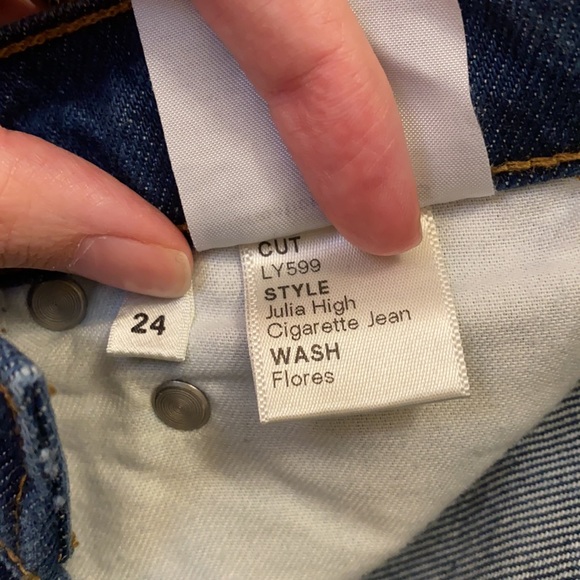 Reformation Julia high cigarette Jean, size 24 - Picture 5 of 5